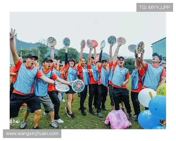 广州飞盘队与西安飞盘队赛后复盘团队协作的精彩瞬间与经验分享