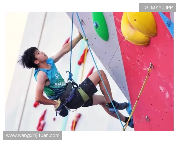 攀岩深度探索:揭秘上海攀岩队的战术与训练之道 攀岩深度探索:揭秘上海攀岩队的战术与训练之道