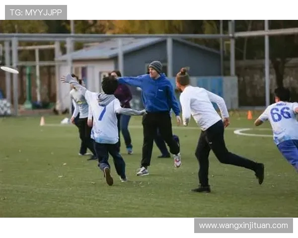 南京飞盘队防守策略揭秘：如何在比赛中掌控节奏与空间