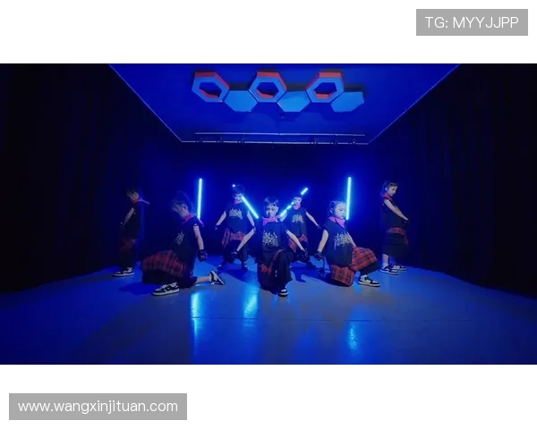 武汉街舞队技术实力飙升引领潮流创新高水平展现街舞魅力